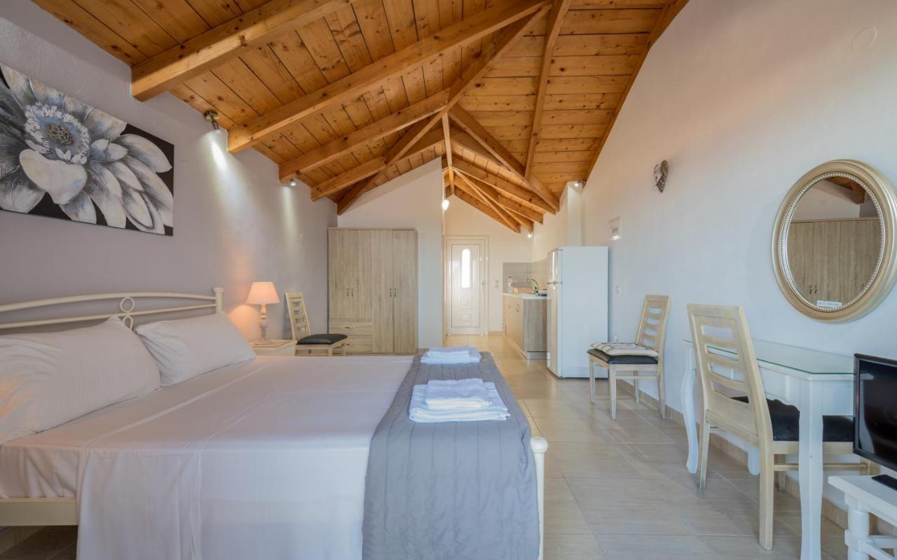 Yiannis Studios Tsilivi  Exterior photo